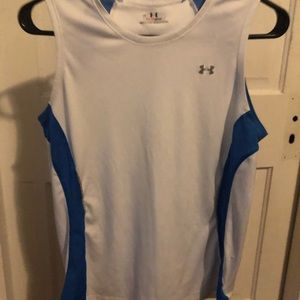 Under Armor Heat Gear Women’s size Large. Great condition.